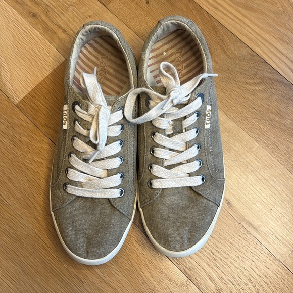 Taos Star Sneakers Khaki Comfort Shoes Size 8 - Picture 2 of 9